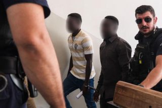 Από την κόλαση του Σουδάν στις ελληνικές φυλακές